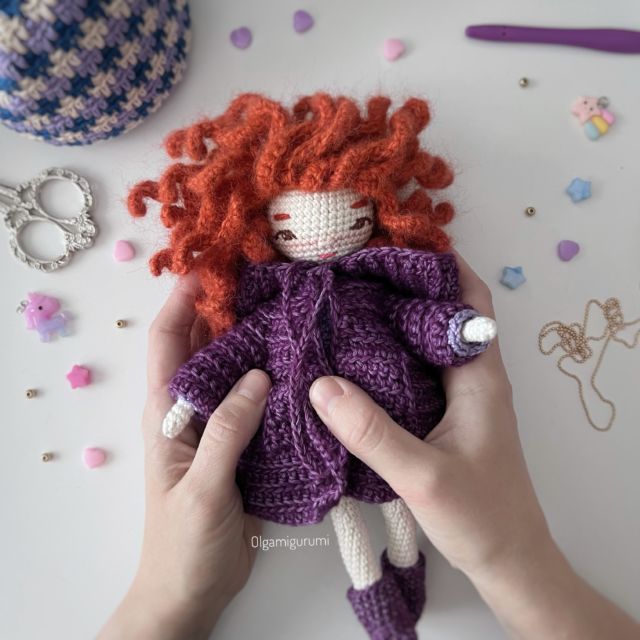 ¡Feliz Día Internacional de la Mujer! Un abrazo fuerte para cada una de nosotras ❤️#olgamigurumi #crochet #handmadedolls #amigurumi